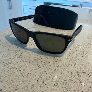 Persol 0PO Black Polarized Sunglasses NWOT